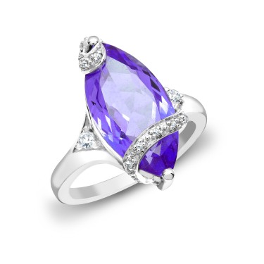 18ct White Gold Diamond And Amethyst Ring